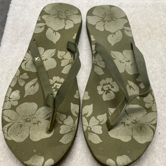 Flip Flops - Picture 5 of 5